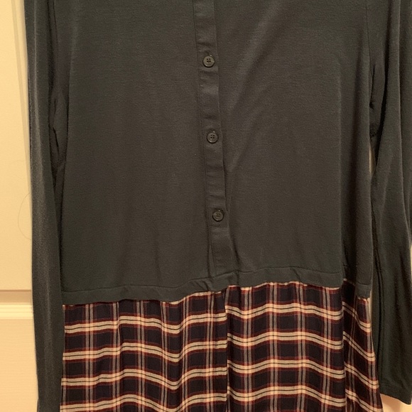 Teal and plaid shirt - Picture 3 of 3